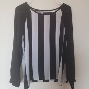 Forever 21 woman stripped black and white blouse